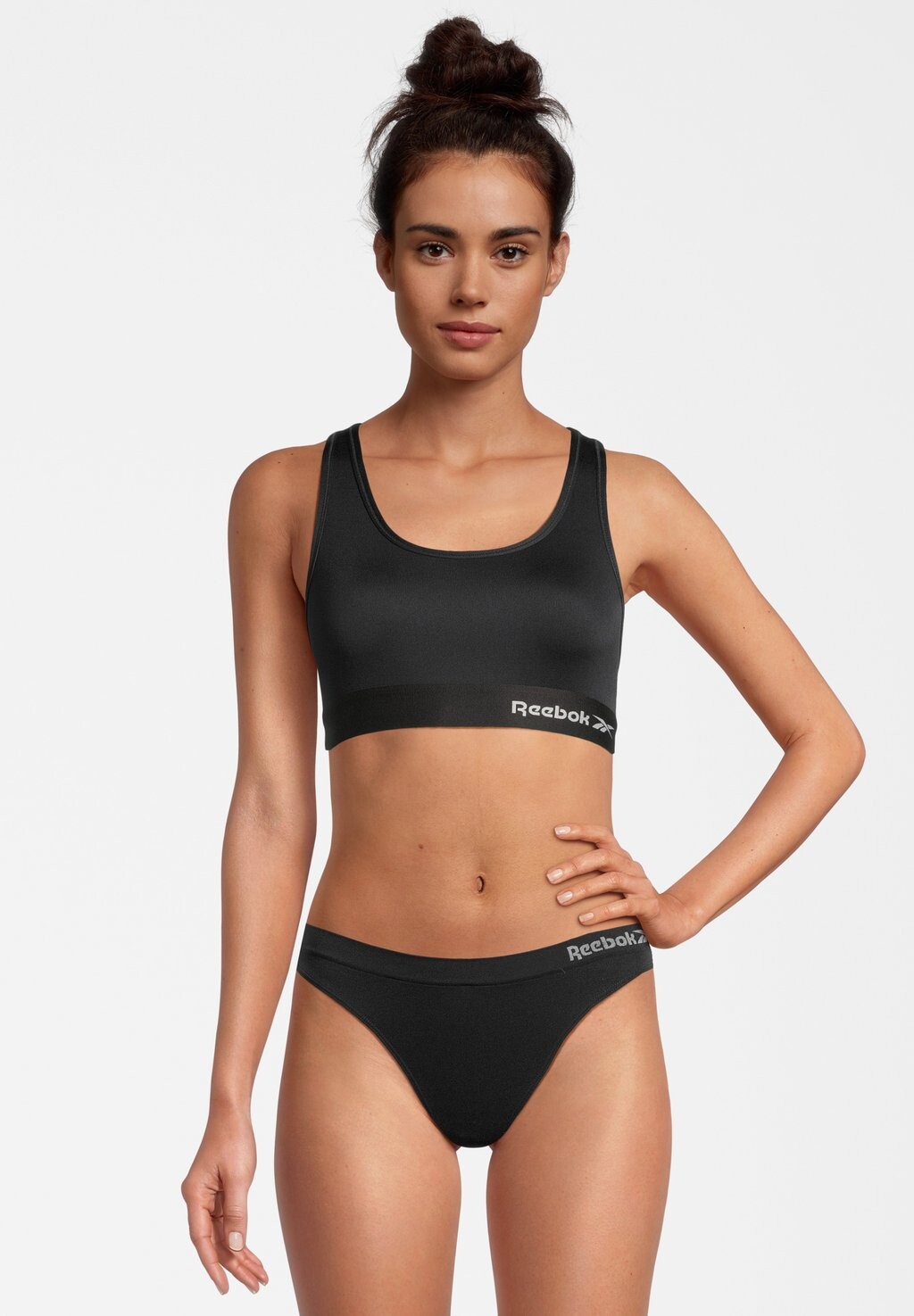 

Стринги Reebok, черный
