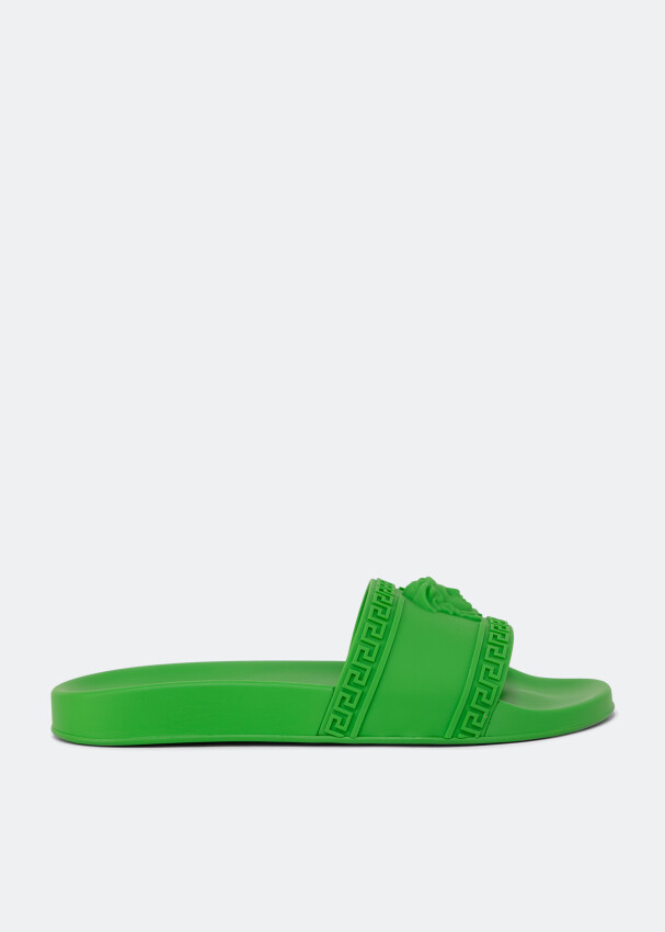 

Шлепанцы Versace Medusa Rubber, зеленый