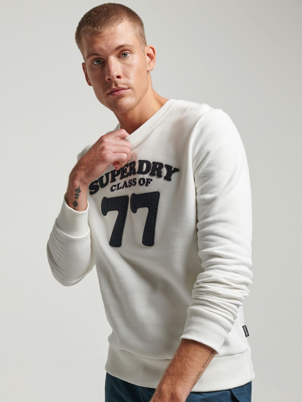 

Толстовка Superdry Vintage Cooper Classic Crew, меловая