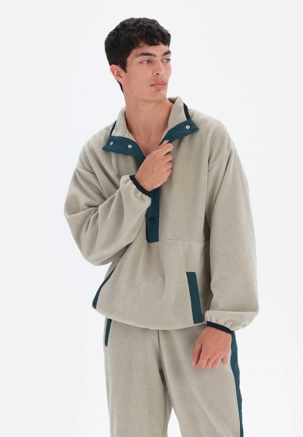 

Флисовая толстовка Long Sleeve Collar DAGI, цвет stone