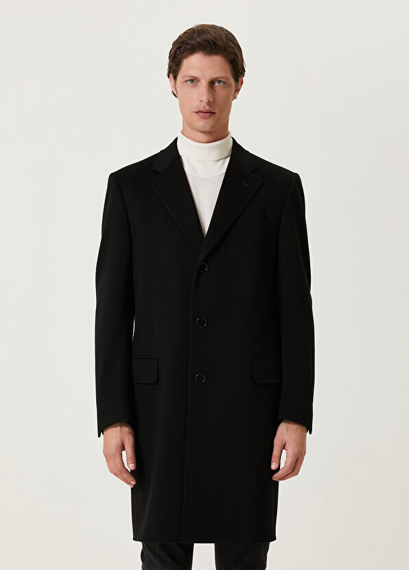 

Черный плащ Canali
