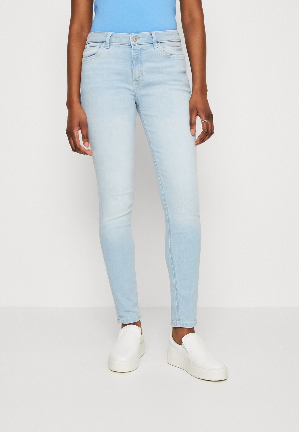 

Джинсы Skinny Fit Esprit, синий