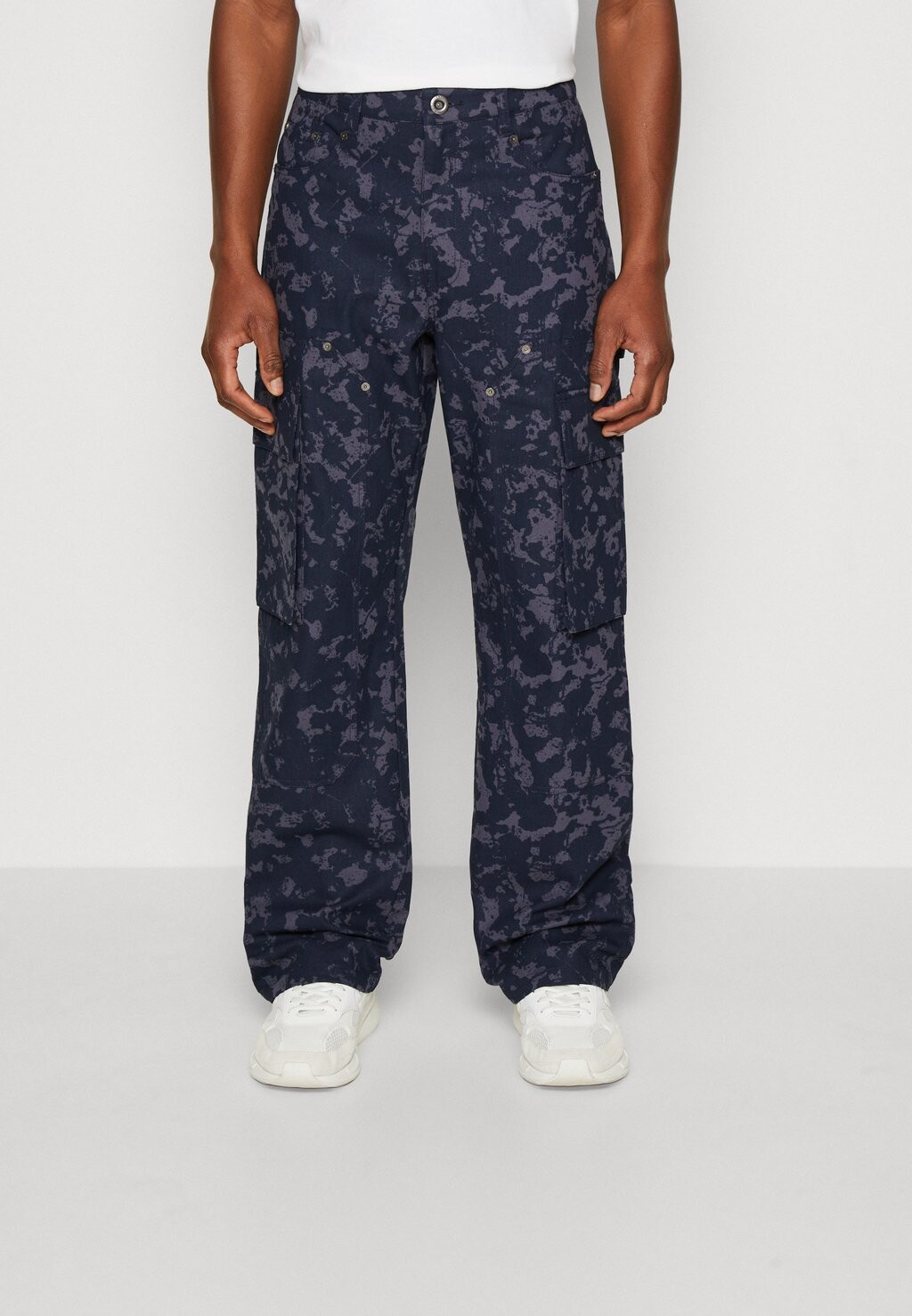 

Брюки-карго Script Logo Floral Camouflage Sean John, синий