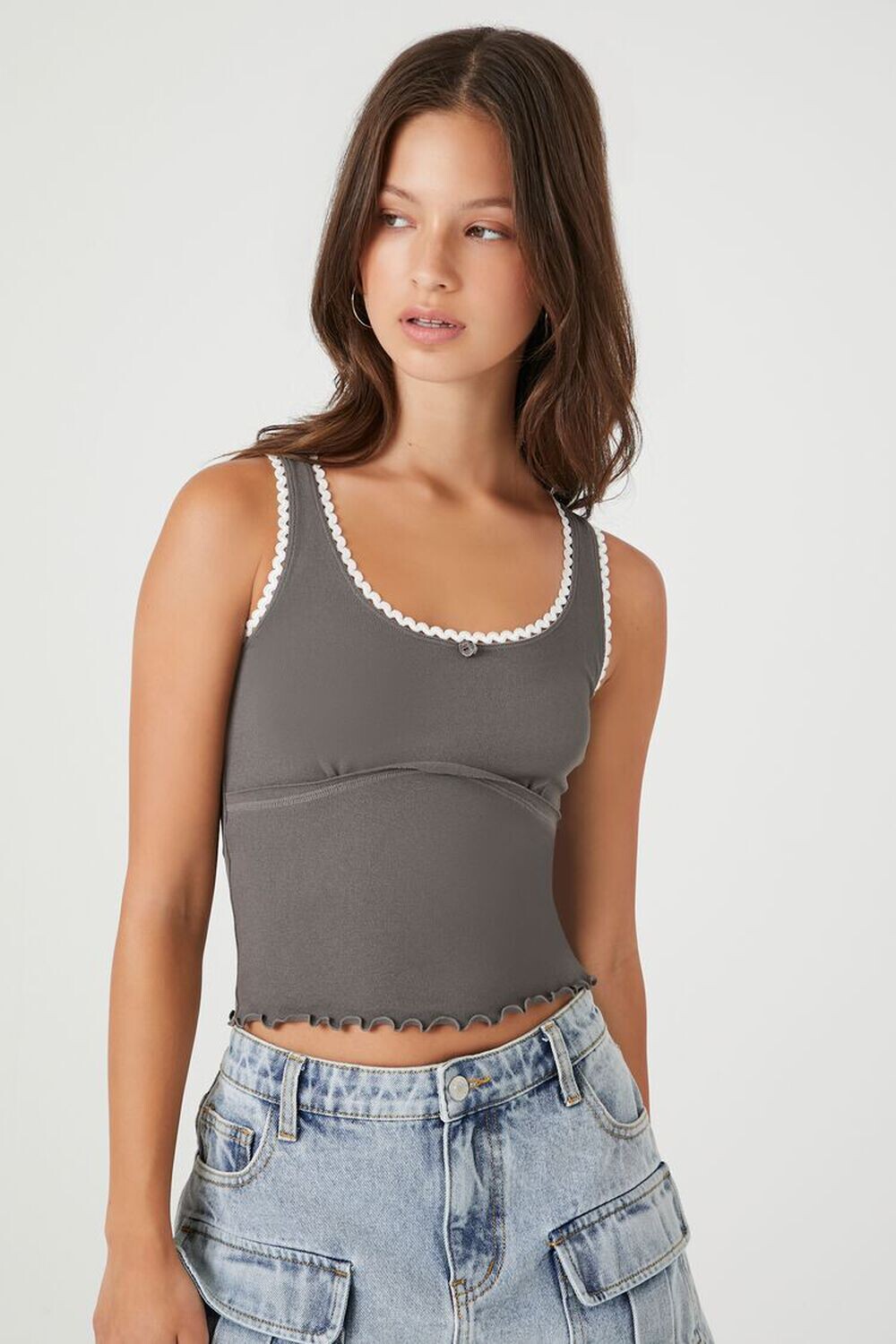 

Бесшовная майка с розой Forever 21, угольный