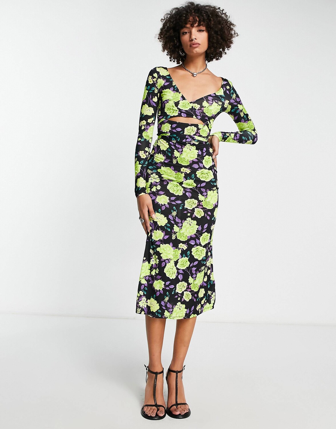 

Платье миди с запахом и длинными рукавами ASOS DESIGN