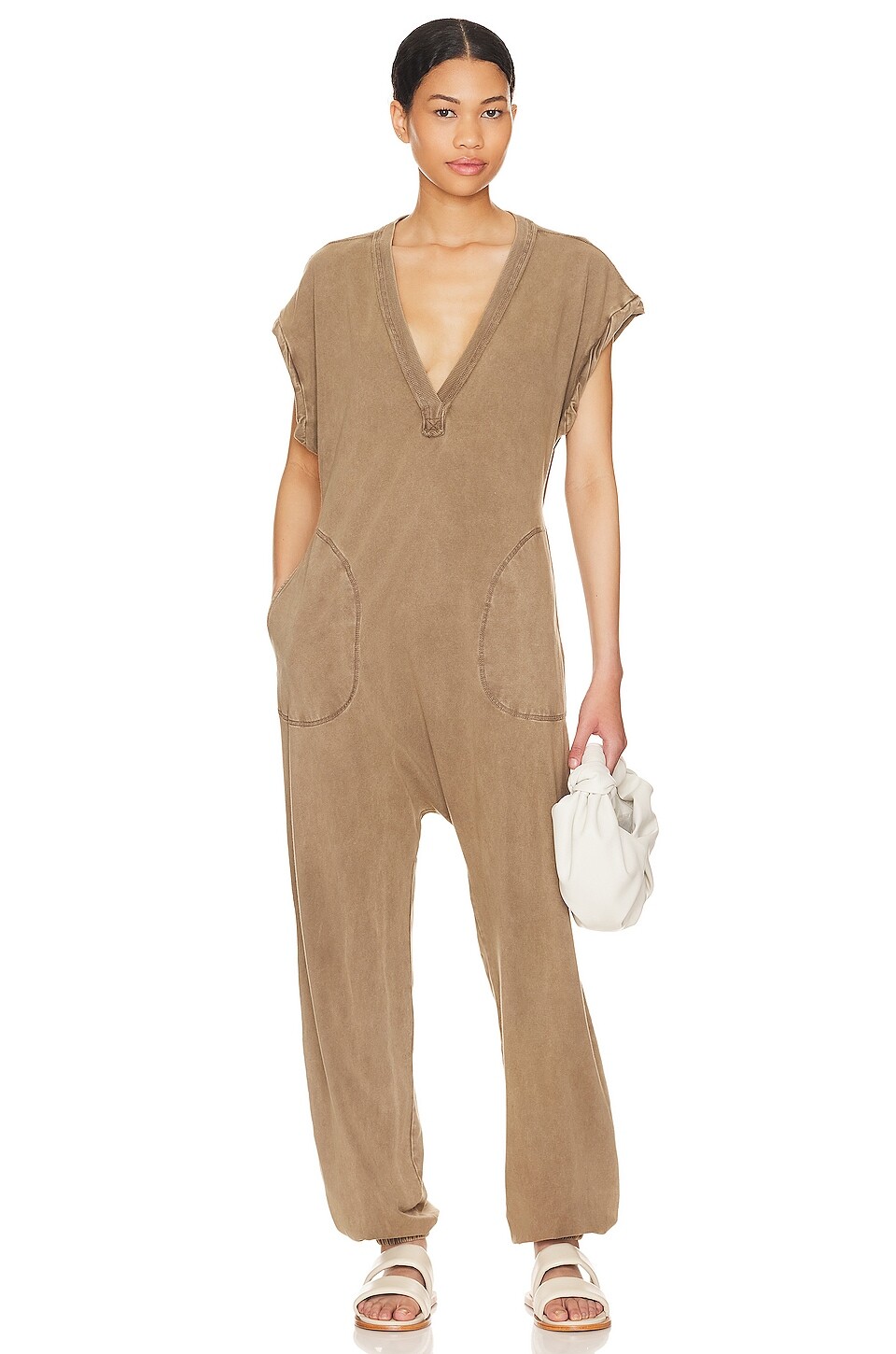 

Комбинезон Free People x FP Movement Hot Shot V-neck Onesie, цвет Oregano