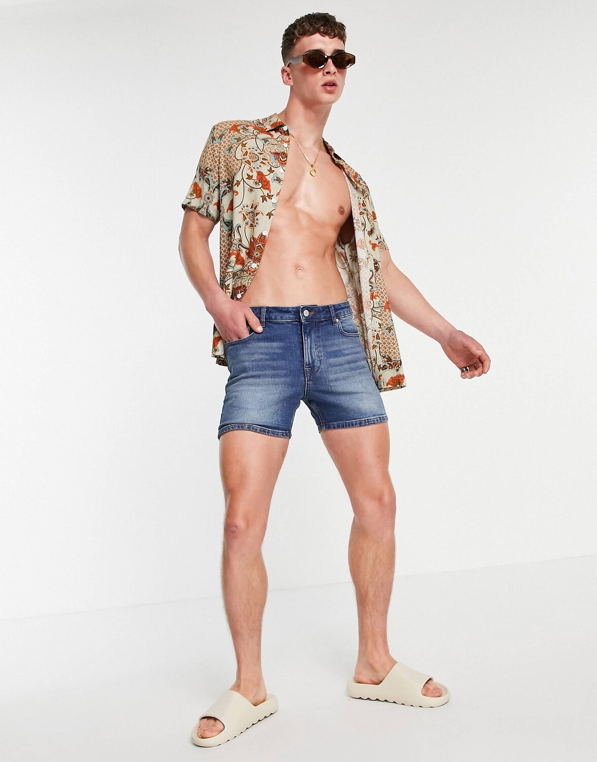 

Укороченные синие джинсовые шорты скинни ASOS DESIGN