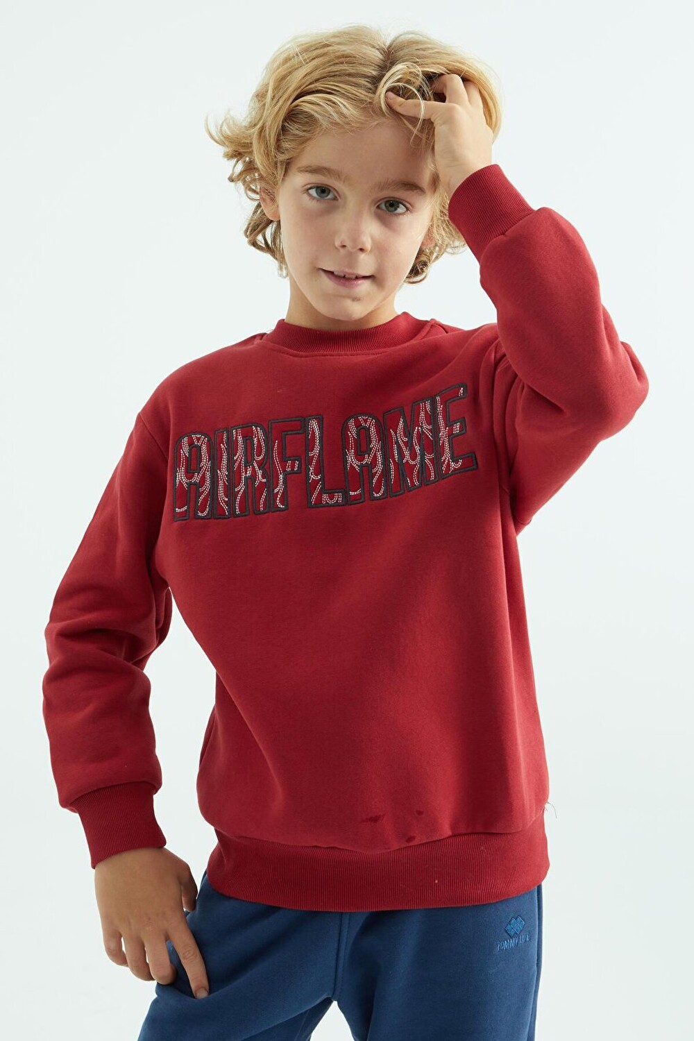 

Толстовка Standard Mold Boy с вышивкой красного текста TOMMYLIFE, Красный