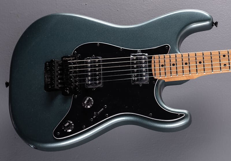 

Contemporary Stratocaster HH FR - Gun Metal Metallic Squier