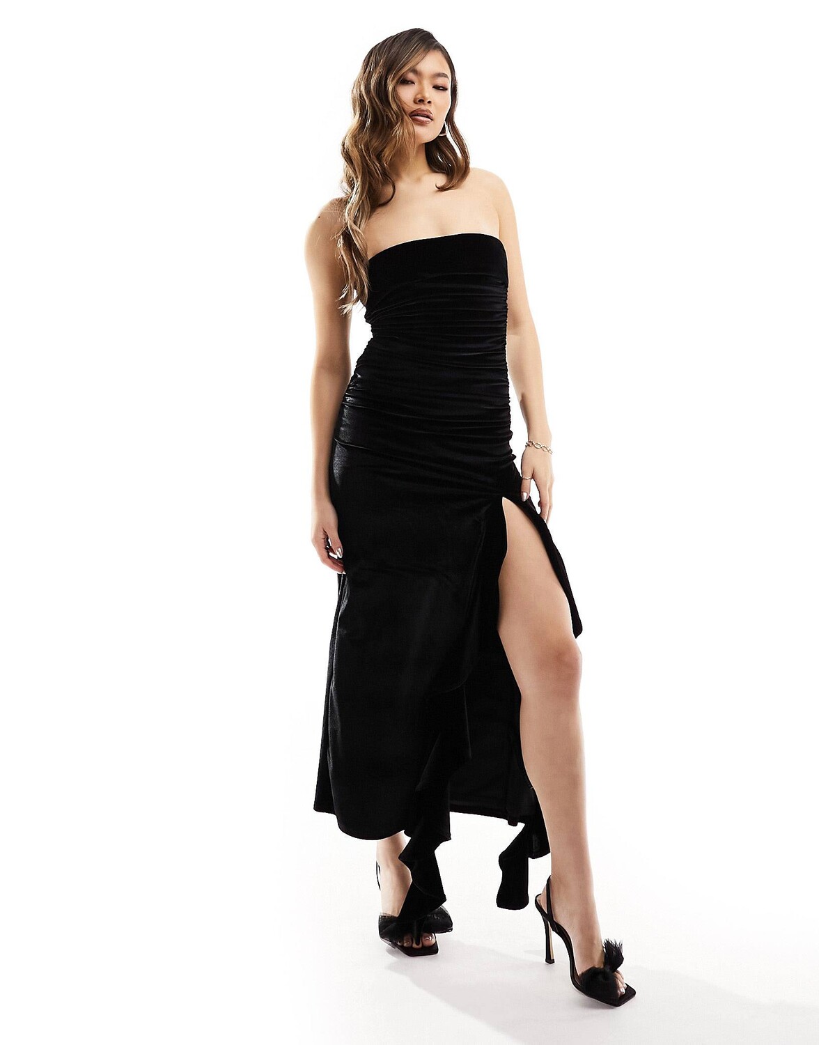 

Платье макси Asos Design Velvet Bandeau Ruffle, черный