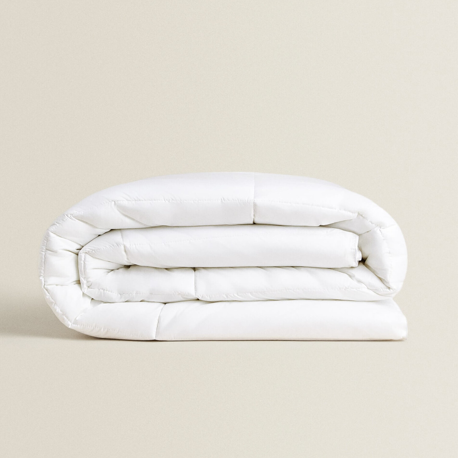 

Одеяло Feather Touch из микрофибры Zara Home, белый