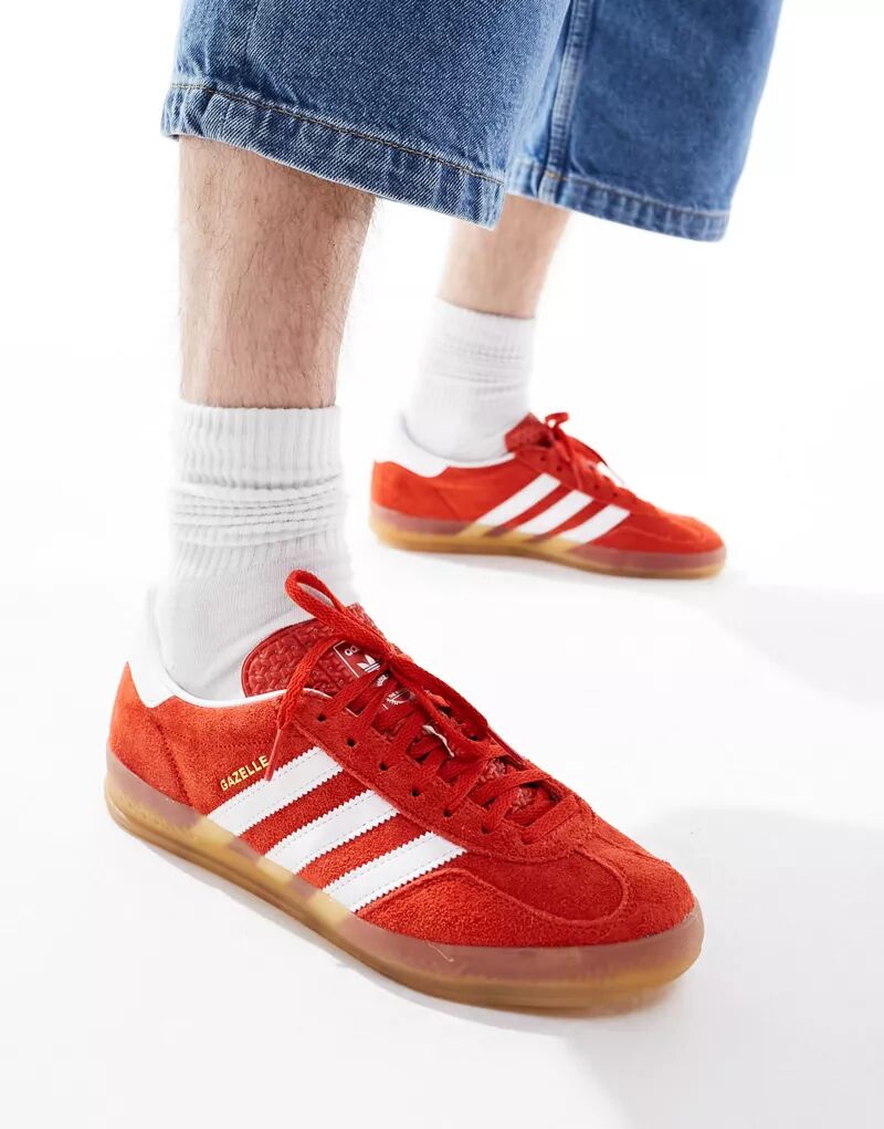 Красные кроссовки adidas Originals Gazelle на резиновой подошве
