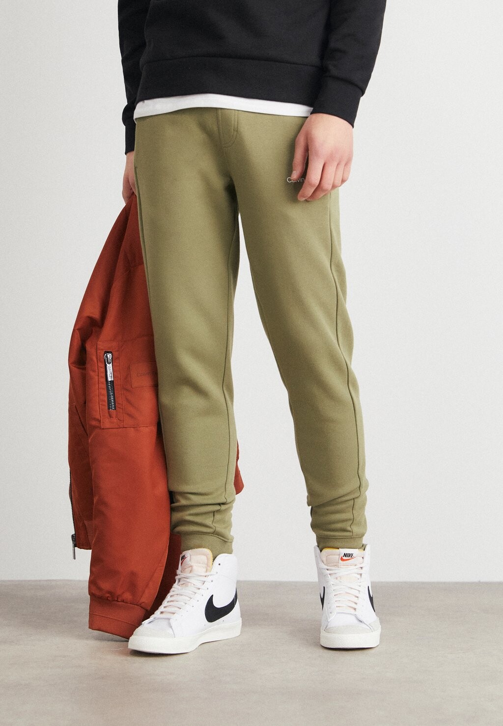 

Спортивные брюки Micro Logo Calvin Klein, цвет delta green