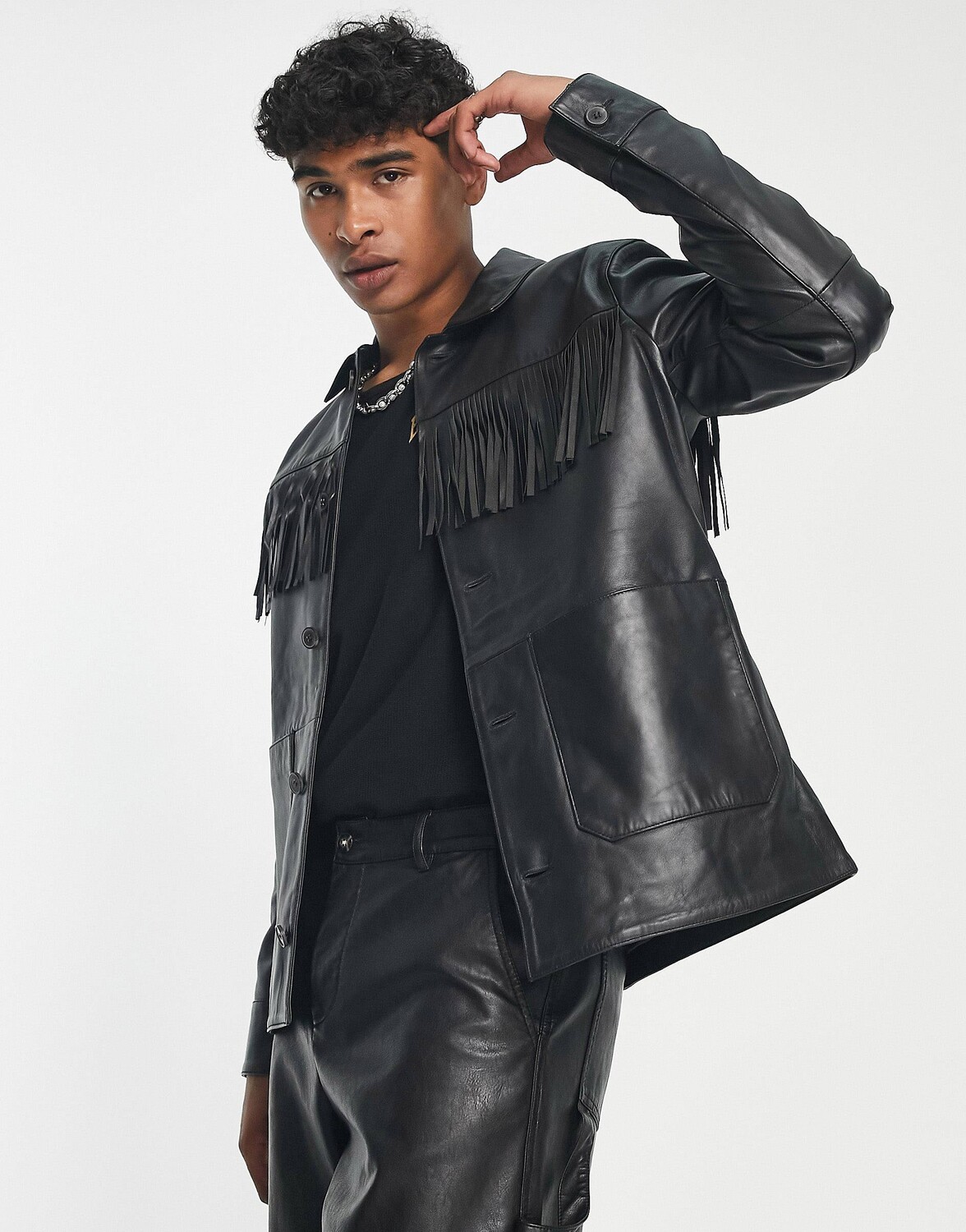 

Черная куртка из натуральной кожи с кисточками ASOS DESIGN, Черный