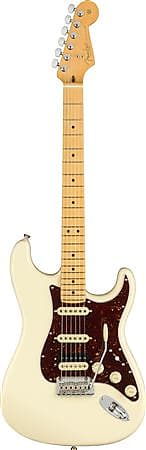 цена Fender American Pro II Stratocaster HSS Maple Neck Olympic White W/C 0113912 705
