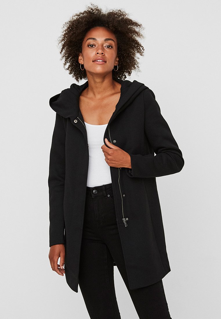 цена Пальто короткое Vero Moda, черный
