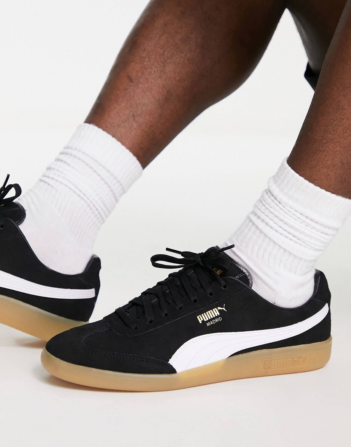 

Черно-белые кроссовки Puma Madrid