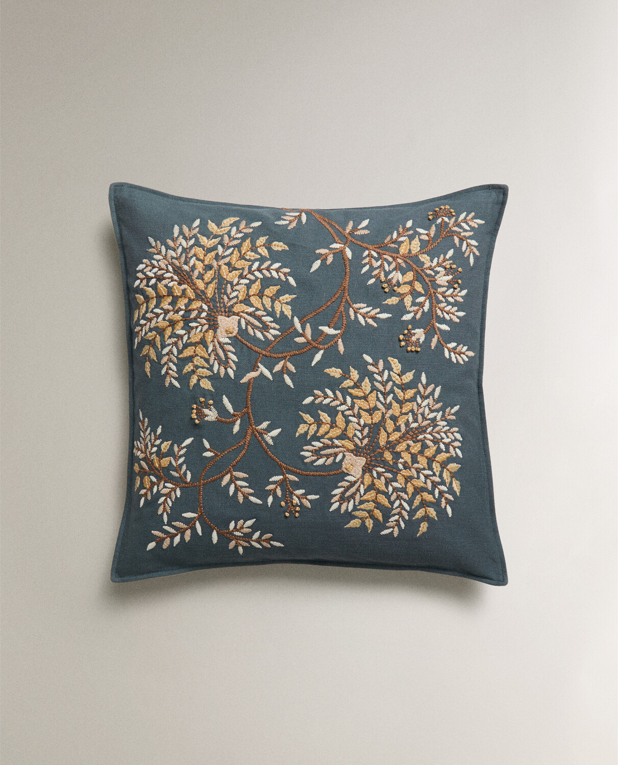 

Чехол для подушки Zara Home Embroidered
