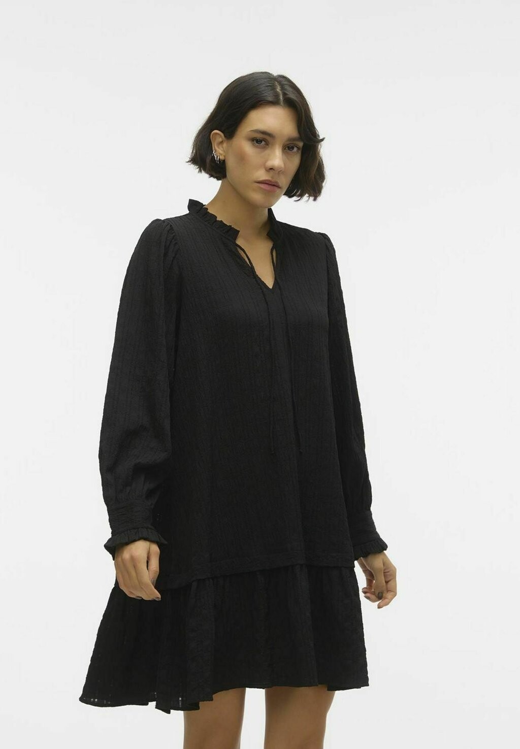 

Летнее платье Vero Moda, черный