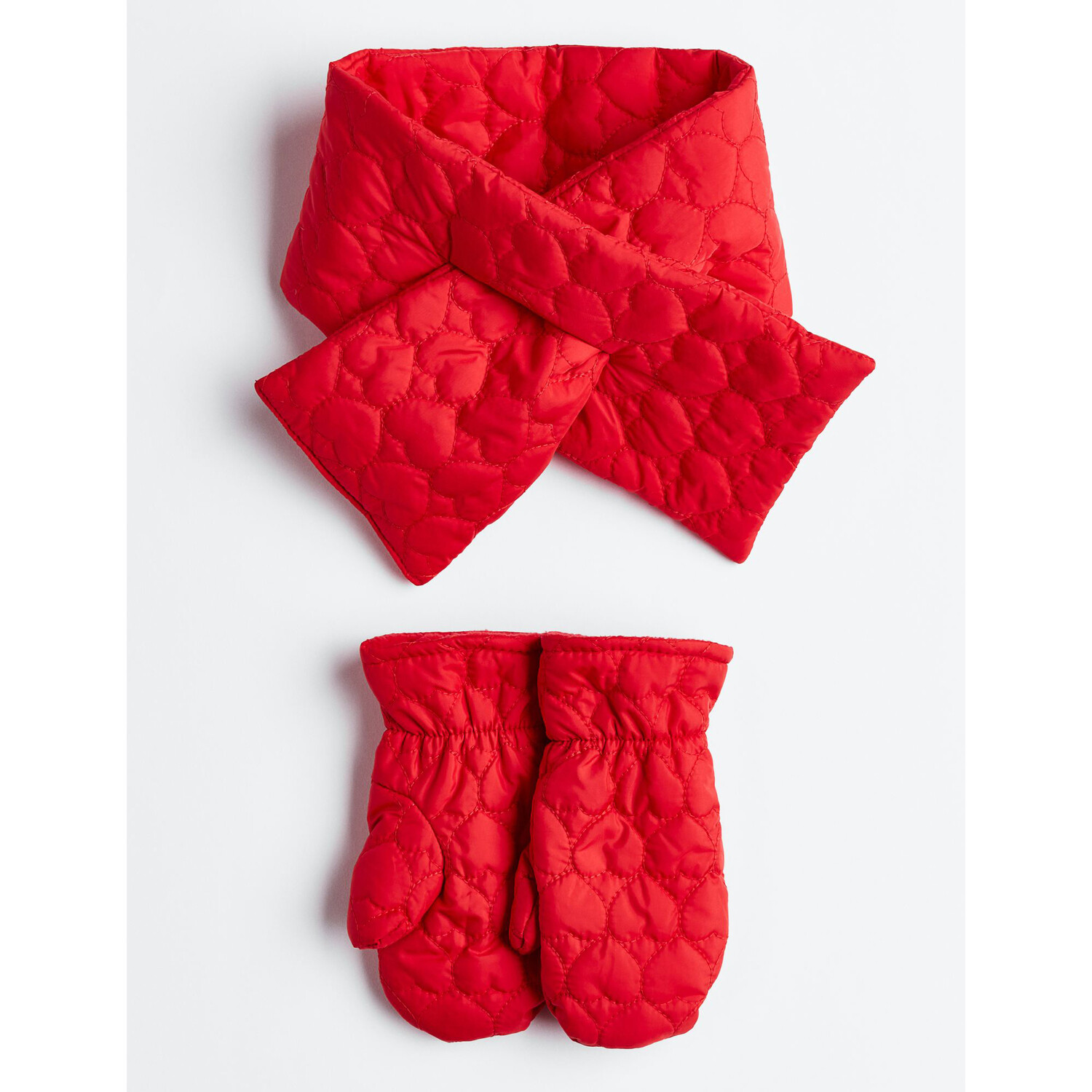 

Шарф и варежки H&M Hearts Solid-color, красный