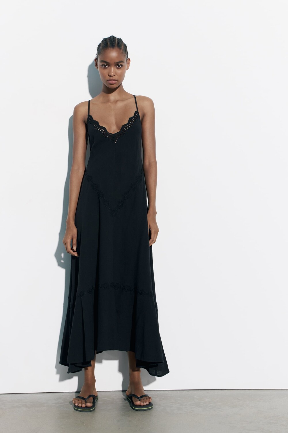 

Объемное платье из хлопка ZARA, черный