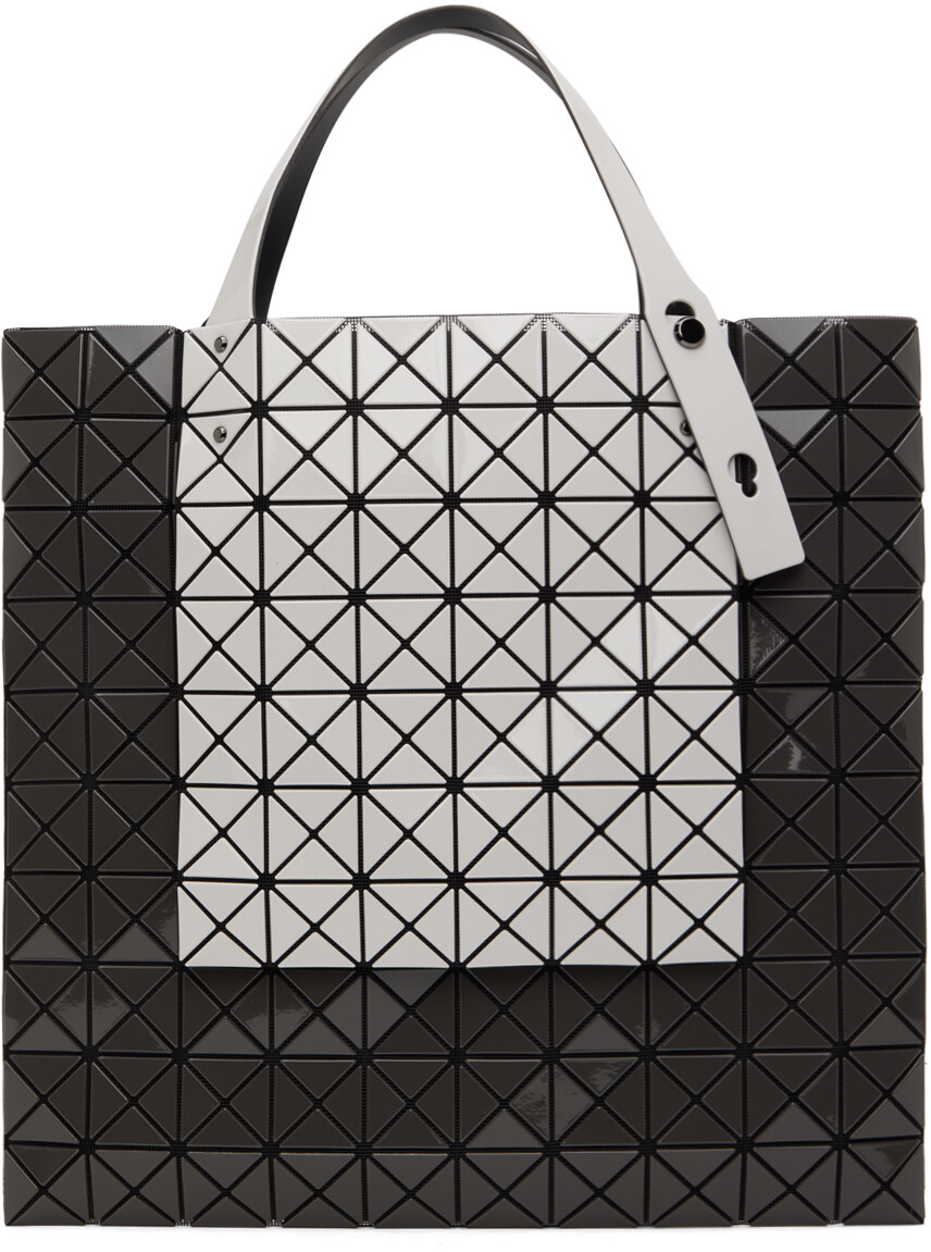 

Серая объемная сумка-тоут Prism Kangaroo Bao Bao Issey Miyake