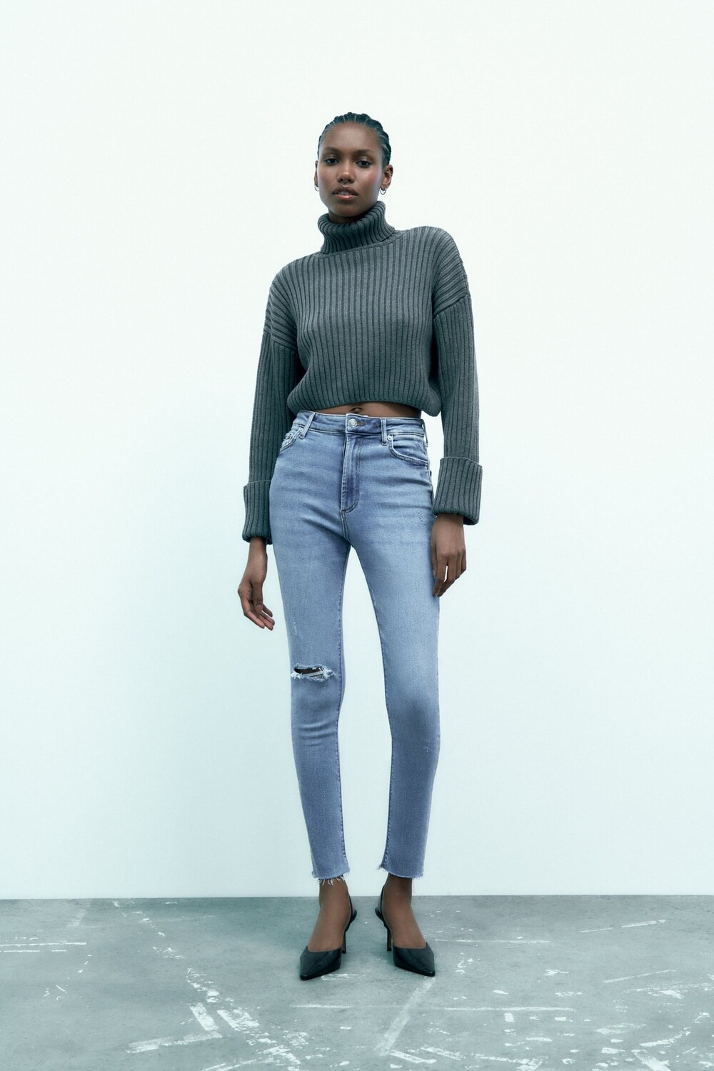

Джинсы скинни zw в 80-х ZARA, синий