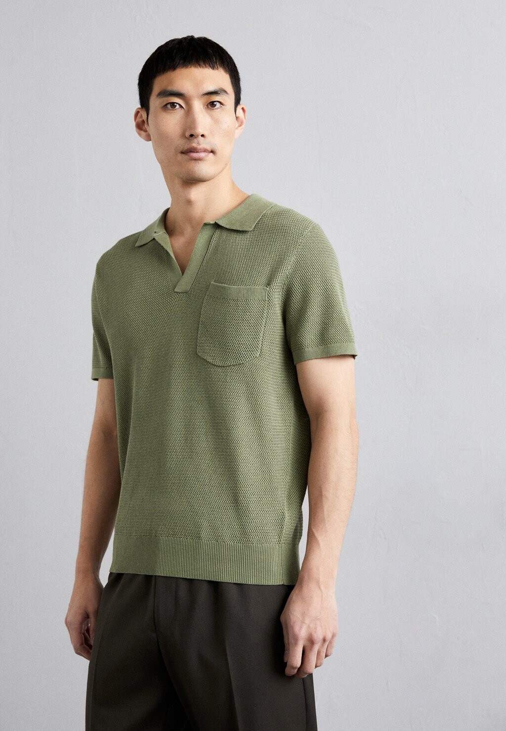 

Рубашка-поло Ben Open Collar J.LINDEBERG, цвет oil green