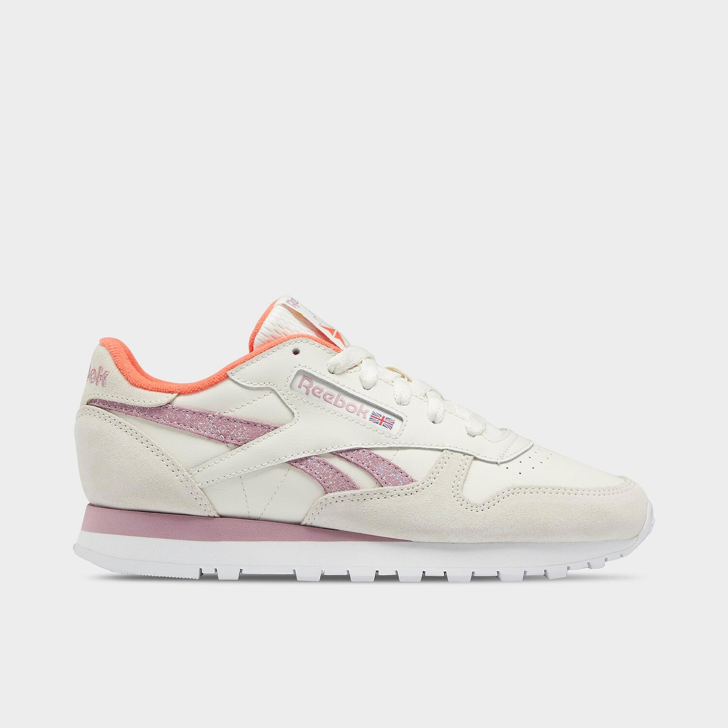 

Женская классическая кожаная повседневная обувь Reebok, кремовый
