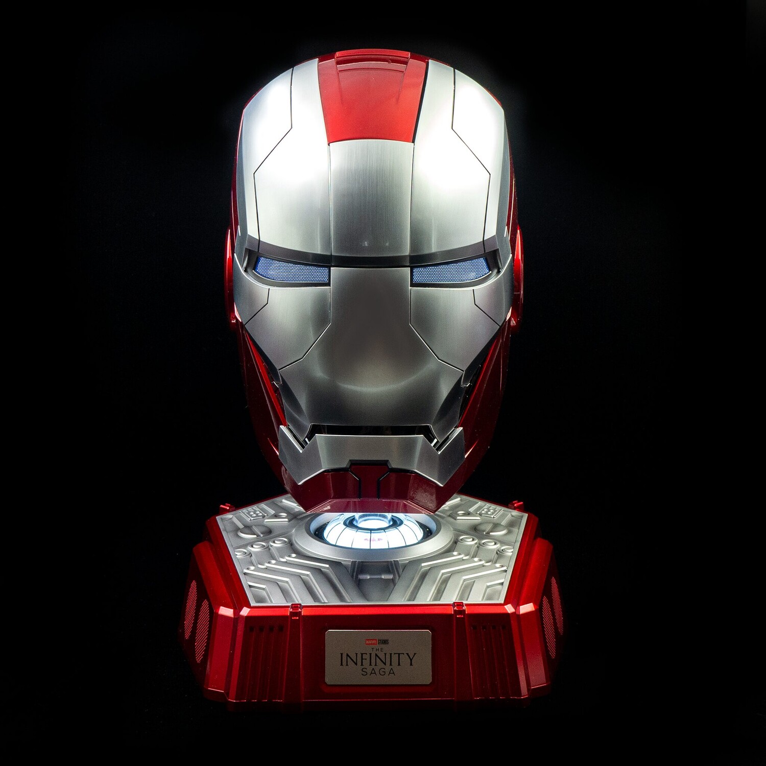 

Фигурка Killerbody Life Size Collectable - Iron Man Mark V Helmet With Bluetooth Speaker