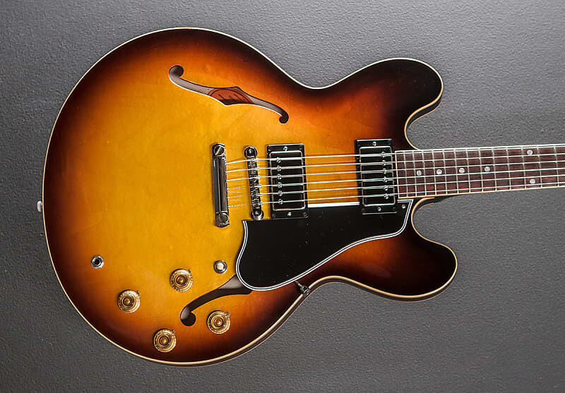 

Переиздание ES-335 1959 года - Gloss Vintage Burst Gibson ES-335 Reissue - Burst