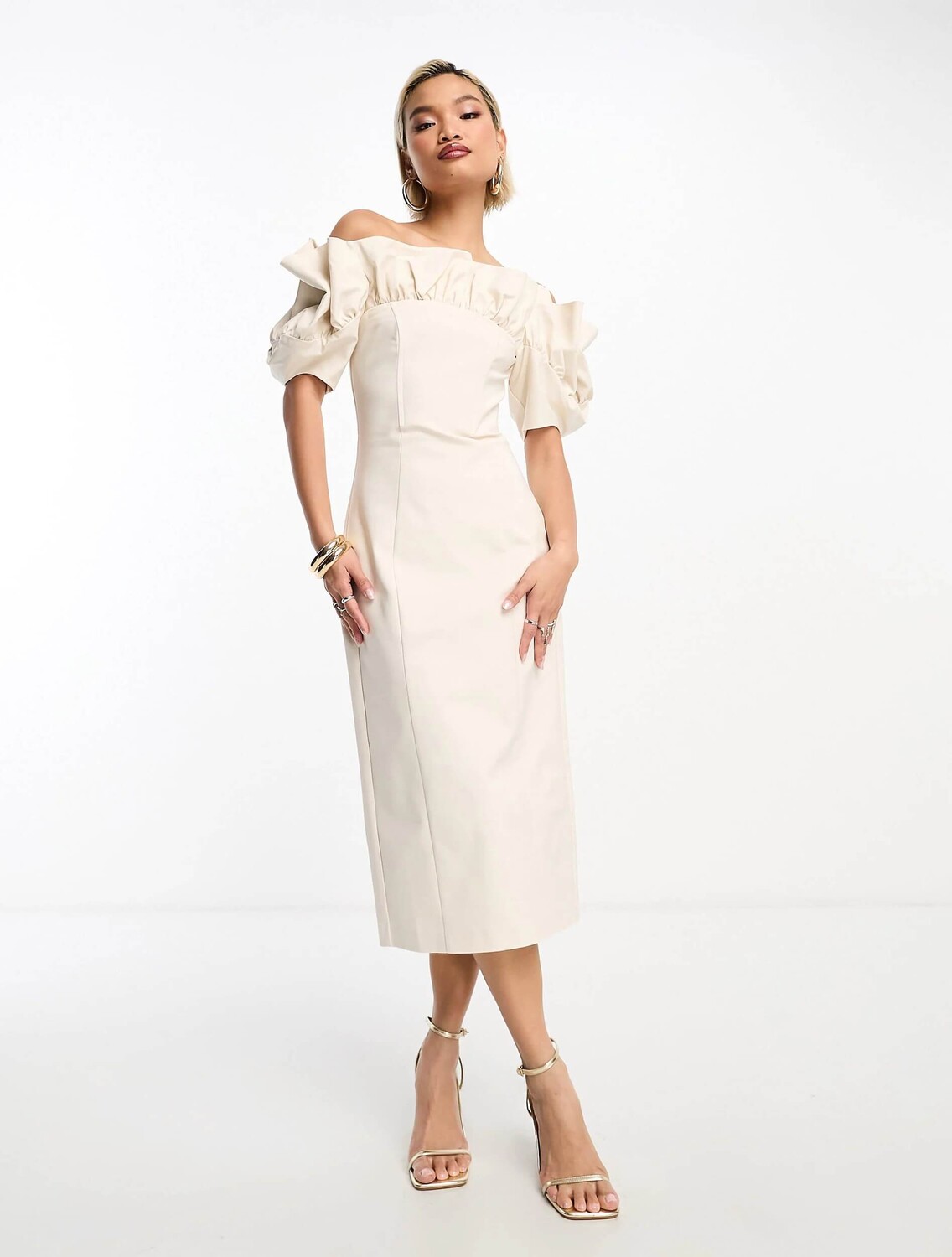 

Платье & Other Stories Corseted Stretch Midi With Ruffle And Volume Sleeves, кремово-белый