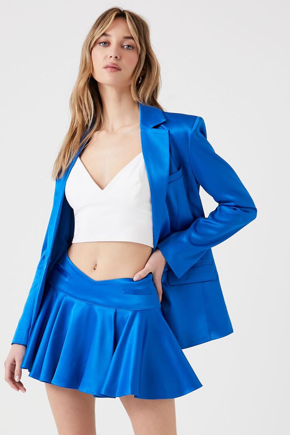 

Атласная мини-юбка А-силуэта Forever 21