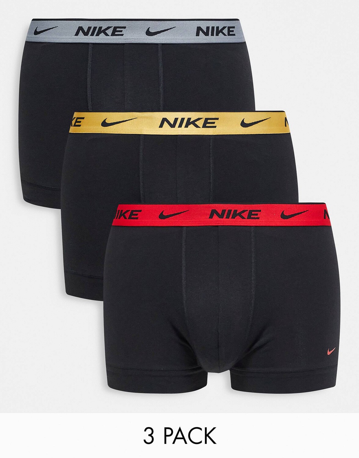 

Набор из трех черных плавок Nike с металлическими поясами