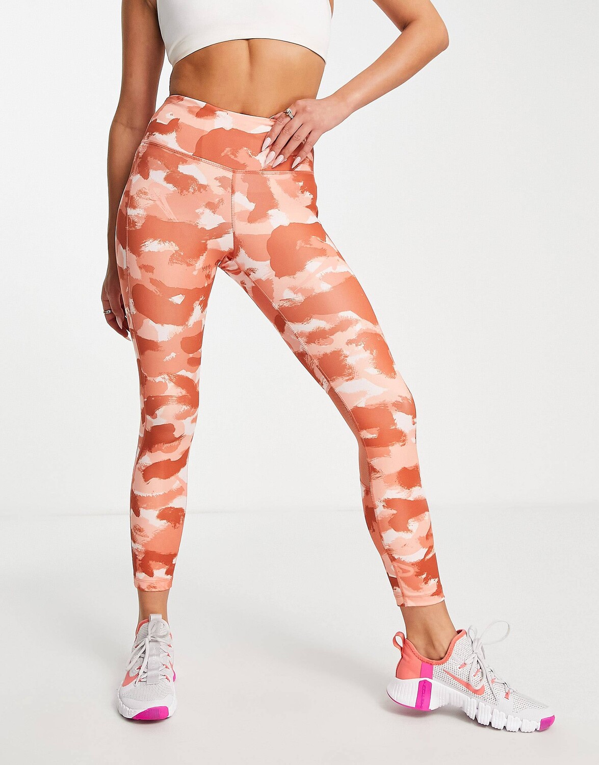 

Розовые камуфляжные леггинсы со средней посадкой Nike Running Dri-FIT Fast, Розовый