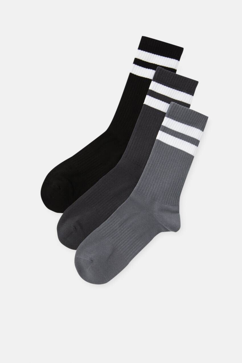 

В упаковке 3 пары носков Pull&Bear