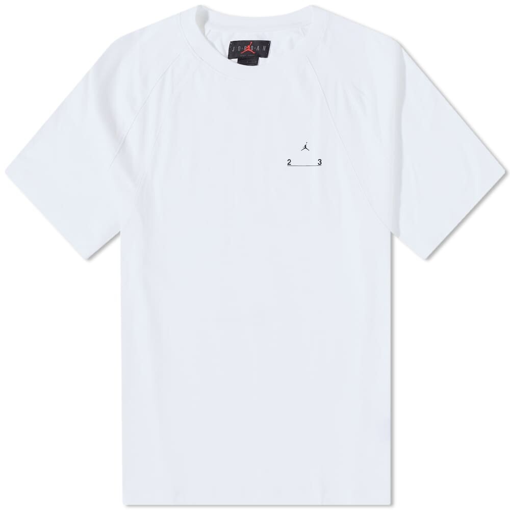 

Футболка Air Jordan 23 Engineered Statement Tee, Серый