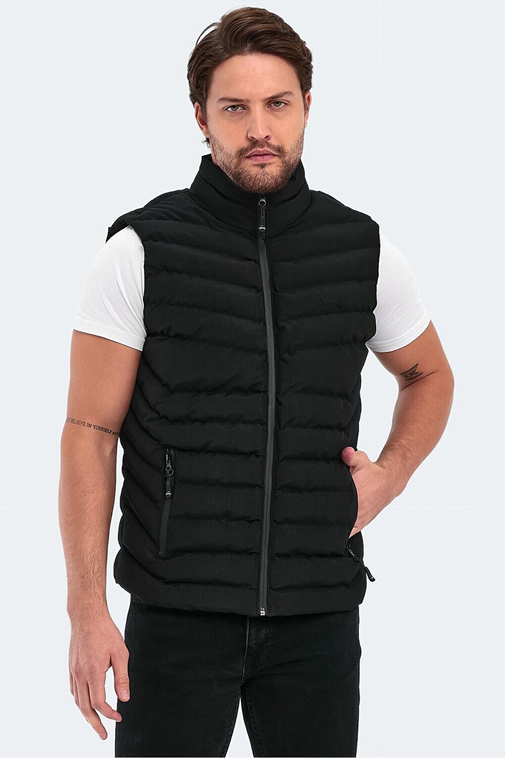 

HERSHEL Мужской Жилет Черный SLAZENGER