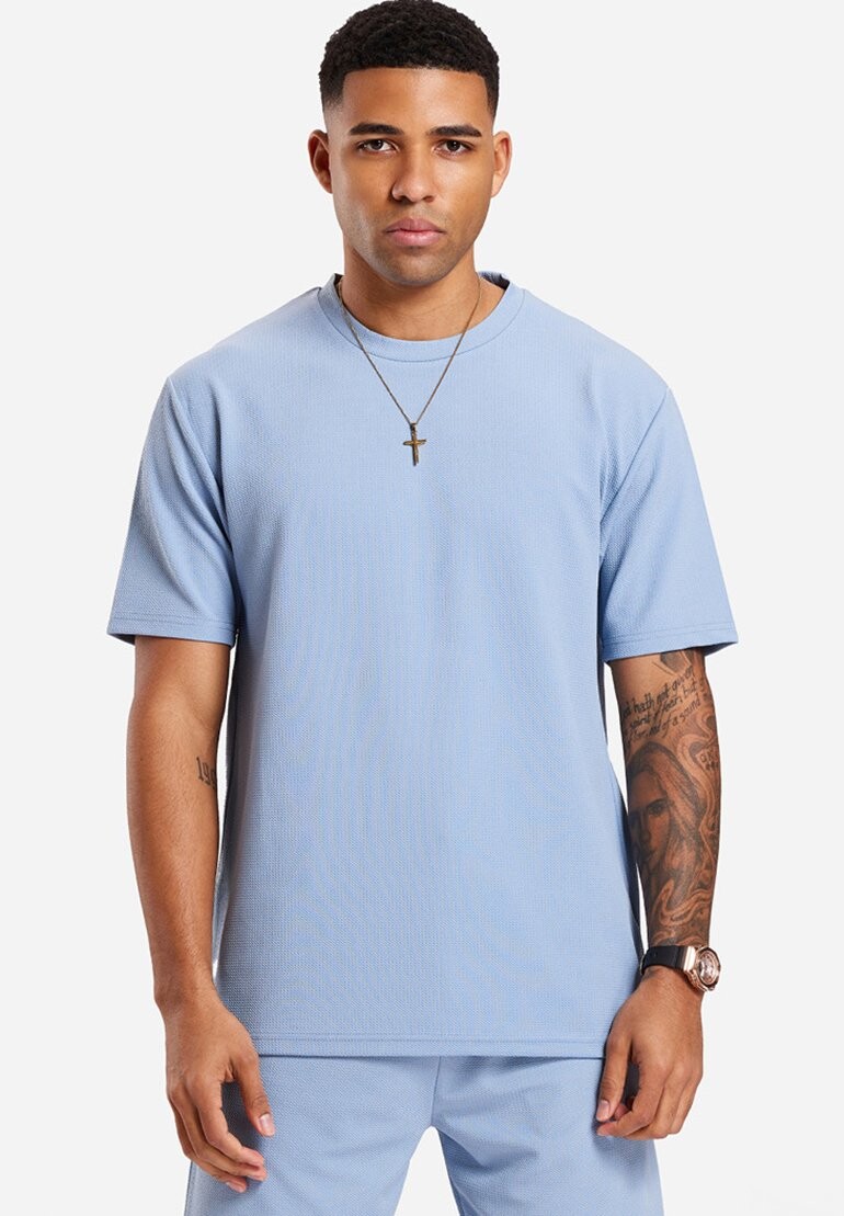 

Футболка базовая LENO Bee Inspired, цвет ice blue