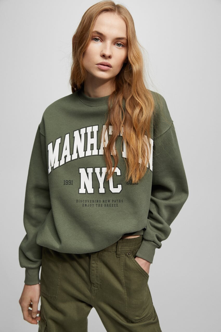 

Университетская толстовка с круглым вырезом Pull&Bear, зеленый