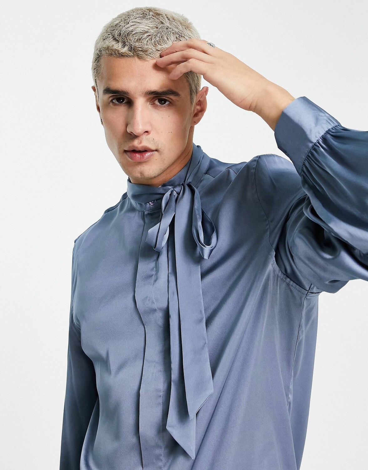 

Синяя атласная рубашка с завязками на шее и объемными рукавами ASOS DESIGN