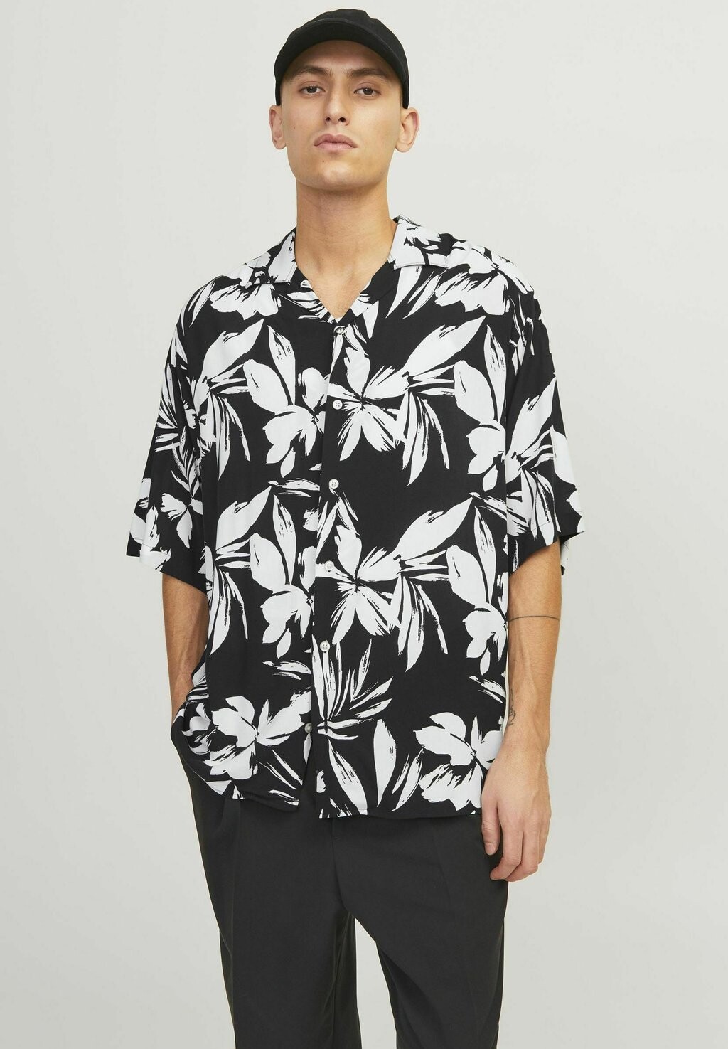 

Рубашка RELAXED FIT Jack & Jones, цвет black