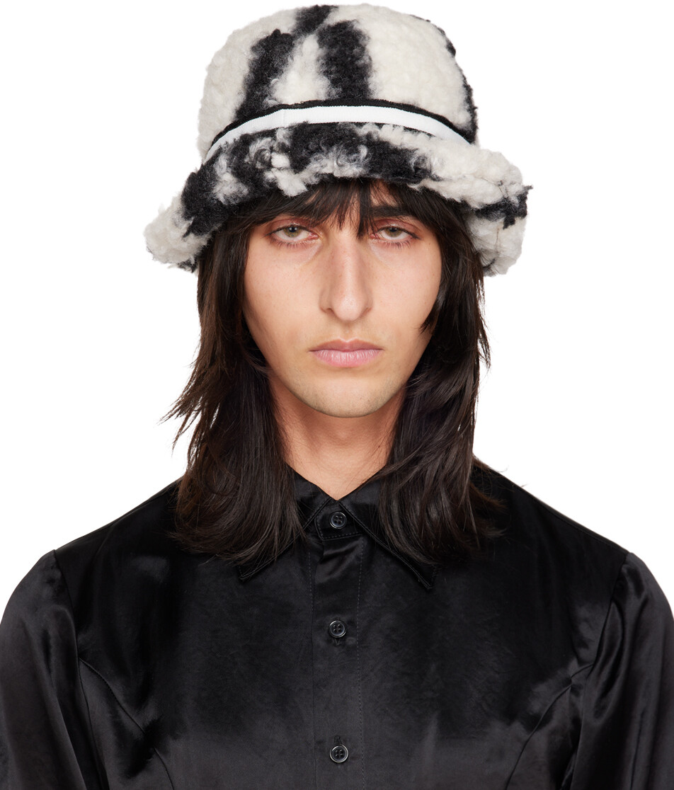 

Эксклюзивная бело-черная панама SSENSE с оконным стеклом Anna Sui