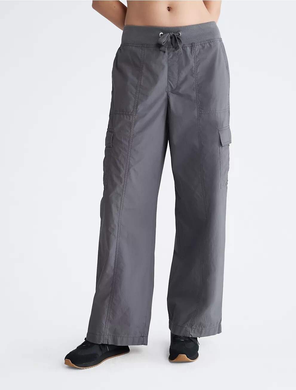 

Брюки Calvin Klein Performance Wide Leg Cargo, серый