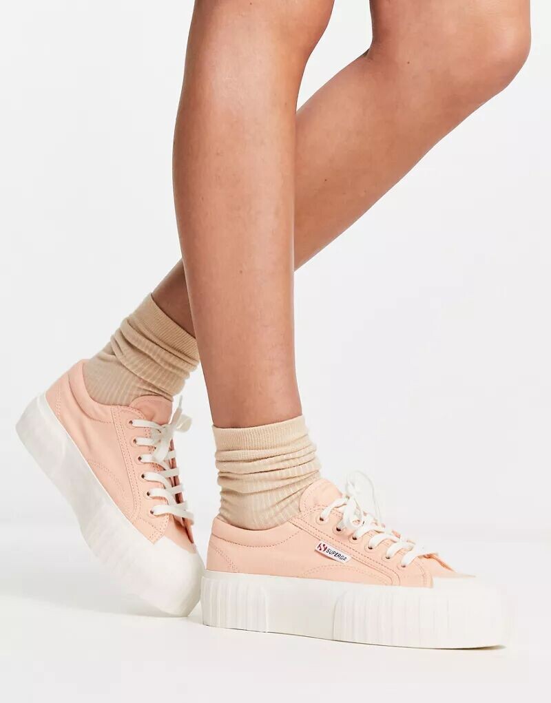 

Розовые кроссовки Superga 2631 на полосатой подошве на платформе