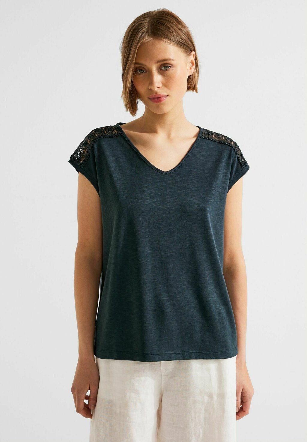 

Футболка базовая MIT SPITZENSCHULTERN Street One, цвет blau