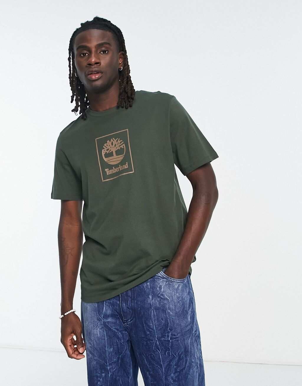 

Зеленая футболка с принтом Timberland Stack Logo, Зеленый