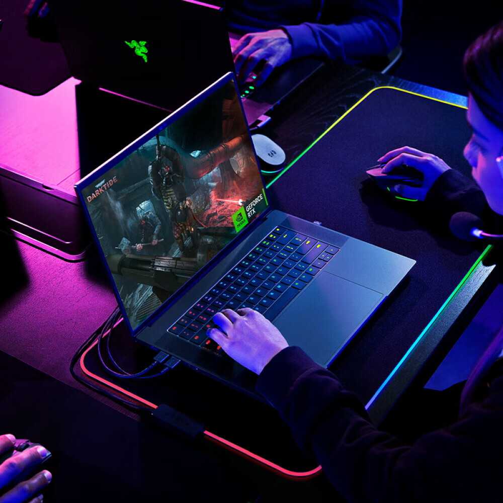 

Ноутбук игровой Razer Spirit Blade 16" 13-го поколения Core i9-13950HX RTX4070 32G +1TB, черный