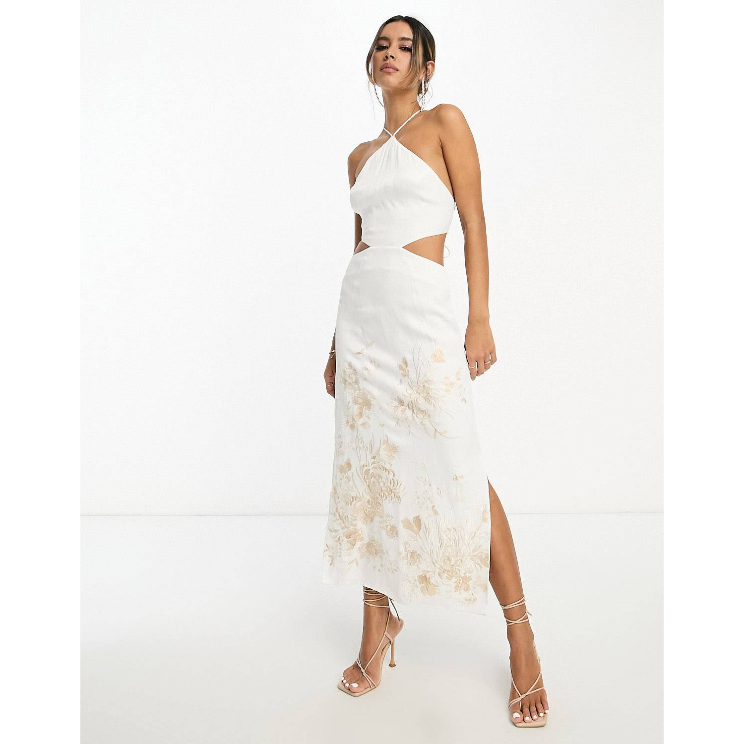 платье миди nell из хлопка с цветочной вышивкой three graces london синий Платье Asos Edition Satin Halter Floral Embroidered With Cut Out Back, слоновая кость