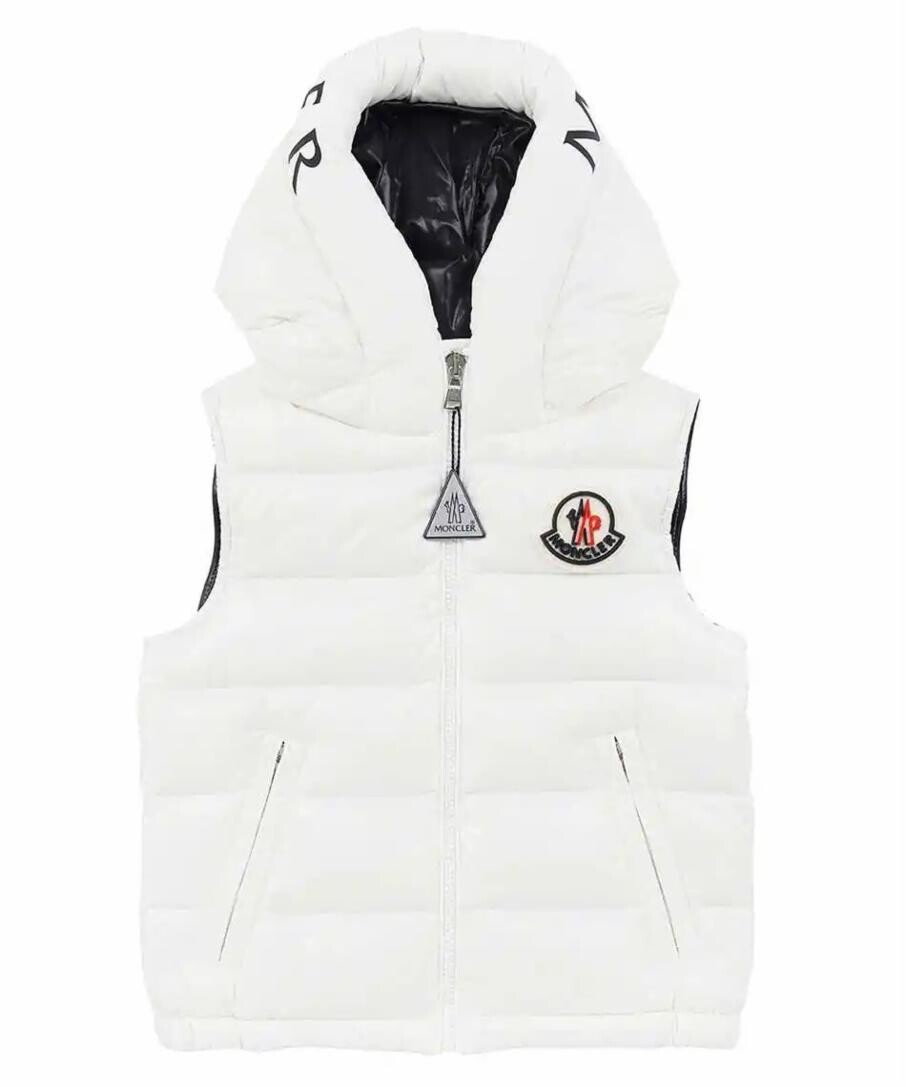 

Жилет Moncler